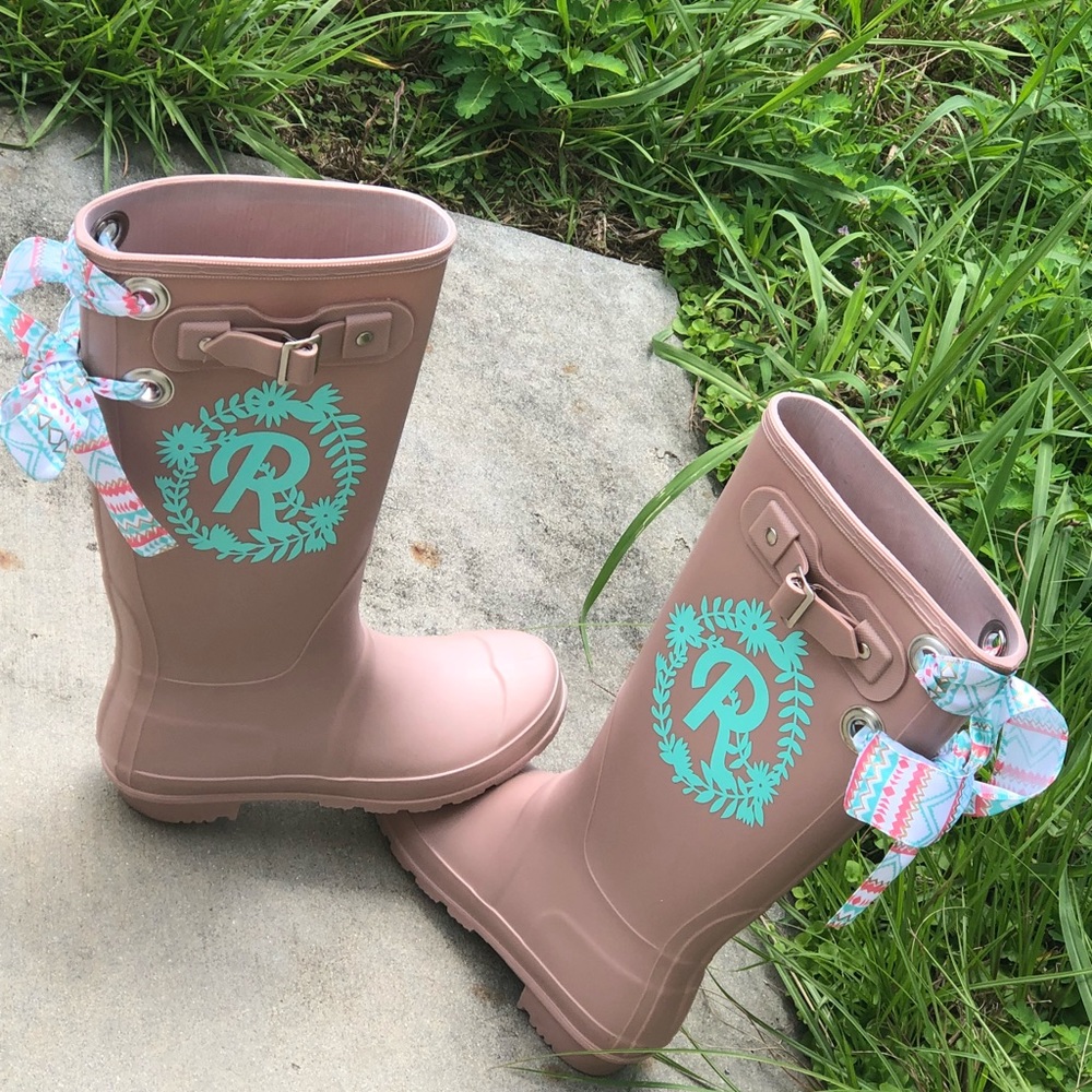 Season ending sale Custom rain boots matching  🎀 - Picture 5 of 8